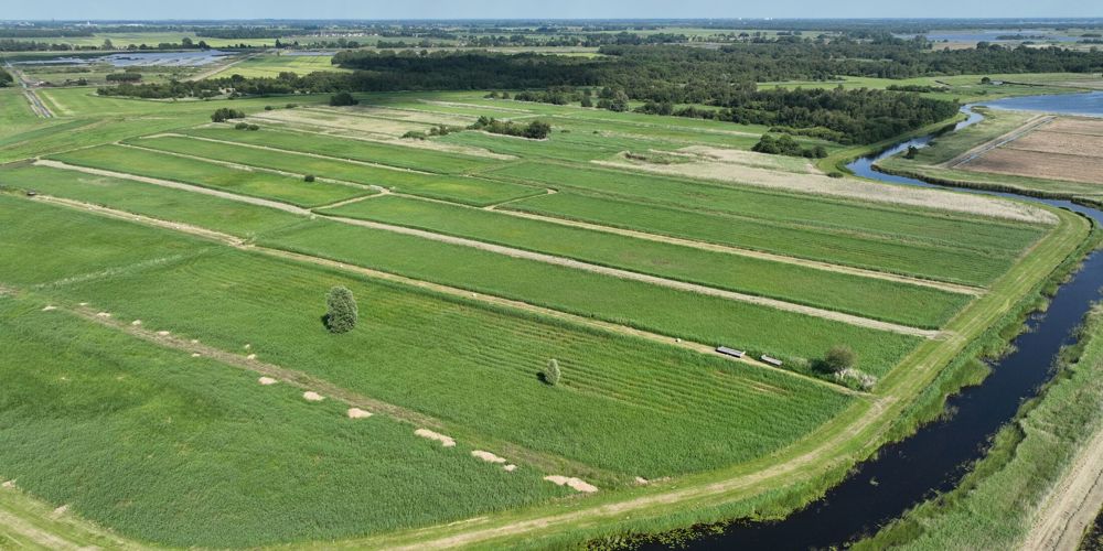 Luchtfoto landbouwpercelen.