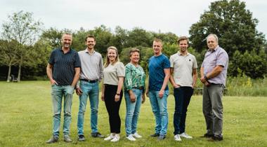 Foto: bestuur VK-Oost - Van links naar rechts: Edwin Breimer, John Koeleman, Manon Tankink, Ellen Severt, Bart Geverinck, Jeroen Huiskamp, Joost Geuijen